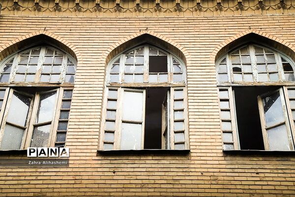 دبیرستان ماندگار البرز