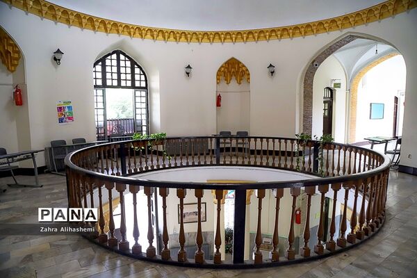 دبیرستان ماندگار البرز