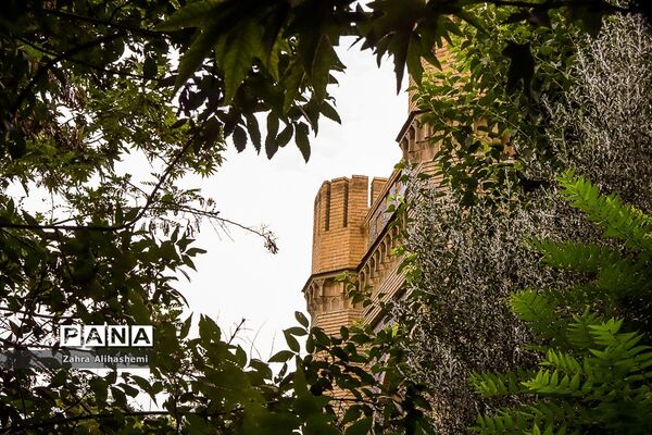 دبیرستان ماندگار البرز