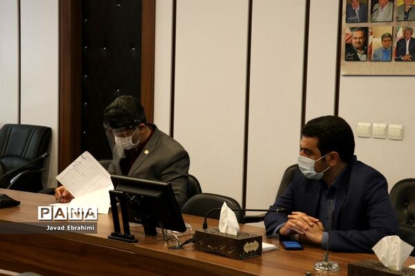 نشست ستاد انتخابات شورای دانش‌آموزی استان و دهمین دوره انتخابات مجلس دانش‌آموزی