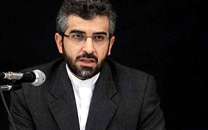 باقری: دادستان کل کشور تعقیب قضایی متعرضان به هواپیمای مسافربری ماهان را پیگیری کند