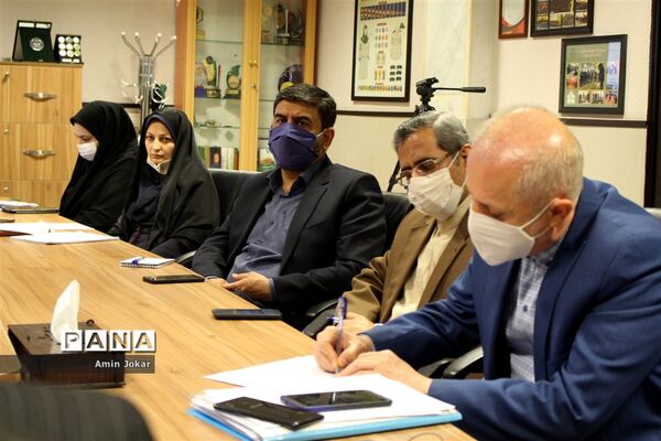 جلسه ستاد برگزاری دهمین دوره انتخابات مجلس دانش آموزی استان فارس
