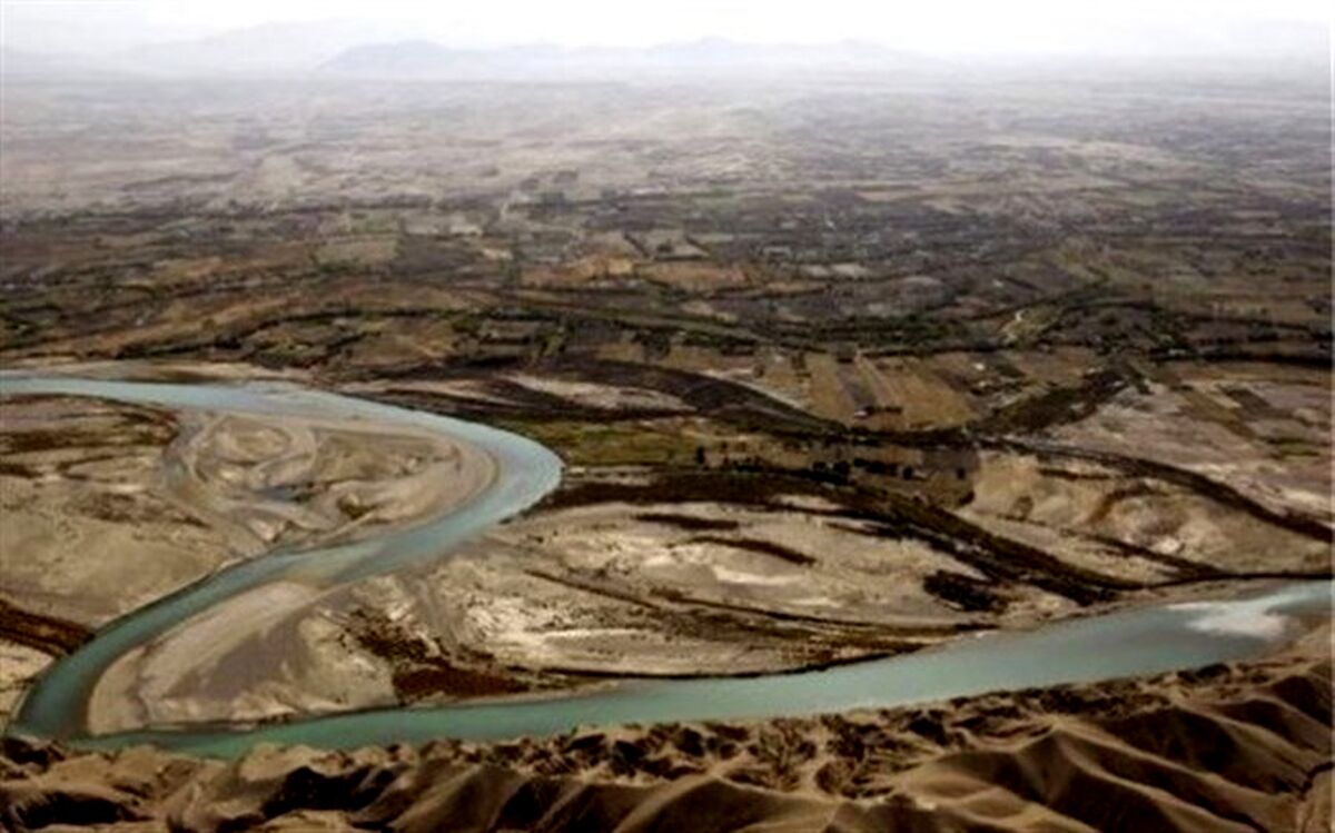 ایران حق‌آبه هیرمند را از افغانستان می‌گیرد