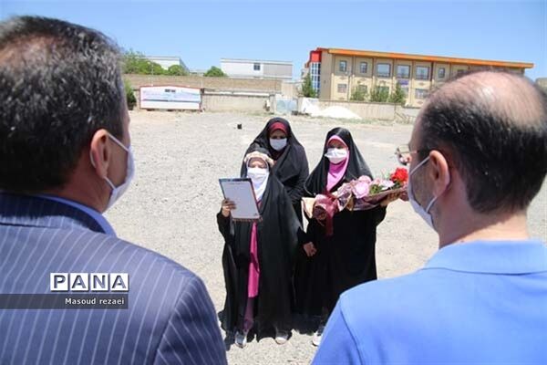 آیین کلنگ زنی هنرستان 12 کلاسه خیرساز منطقه میانه