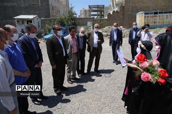 آیین کلنگ زنی هنرستان 12 کلاسه خیرساز منطقه میانه