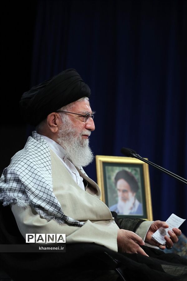 سخنرانی تلویزیونی  رهبر انقلاب اسلامی  به مناسبت عید قربان