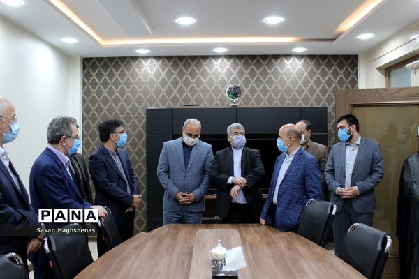 بازدیداستاندار تهران و نمایندگان مجلس شورای اسلامی از مراکز تولیدی و شهرک های  صنعتی اسلامشهر
