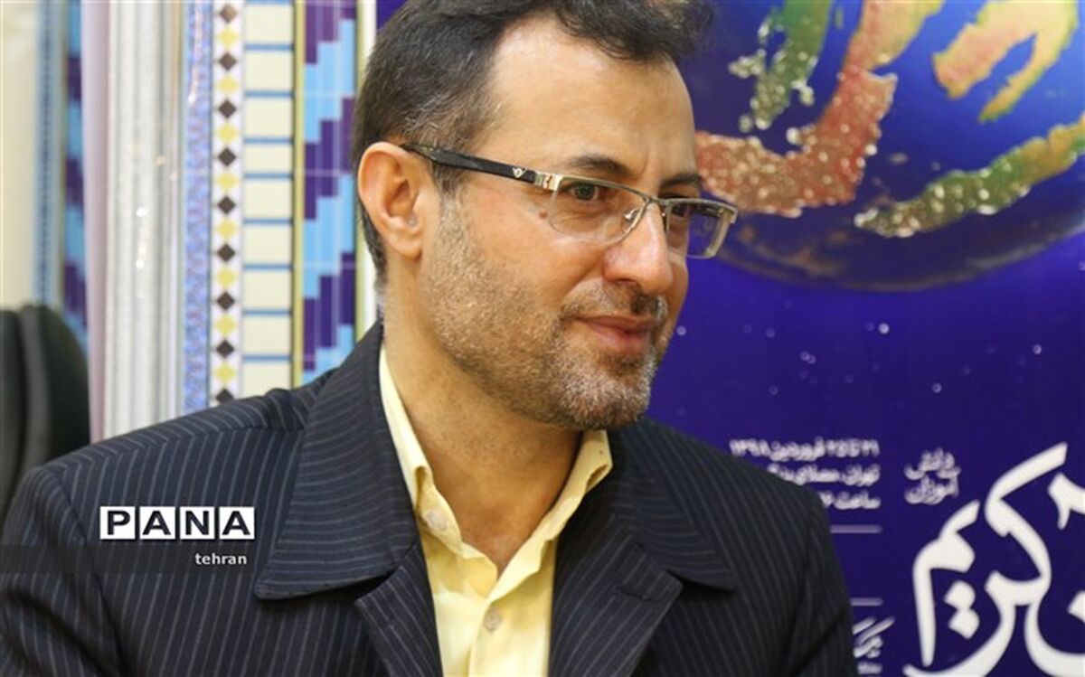 عزتی: 10 نفر از دانش‌آموزان پسر شرکت کننده در مسابقات قرآن امسال به مرحله فینال راه می‌یابند