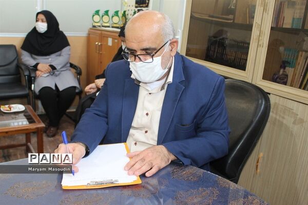 بازدید معاون پرورشی استان بوشهر از سازمان دانش آموزی  و خبرگزاری پانا  استان