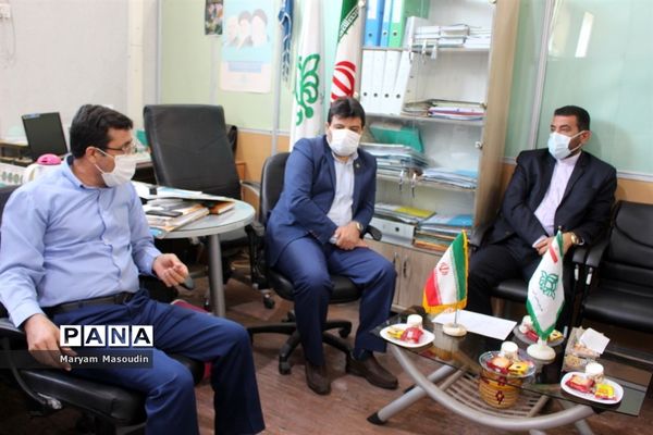 بازدید معاون پرورشی استان بوشهر از سازمان دانش آموزی  و خبرگزاری پانا  استان