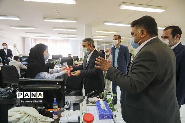 بازدید معاون وزیر آموزش و پرورش در آستانه عید غدیرخم و روز خبرنگار از خبرگزاری پانا