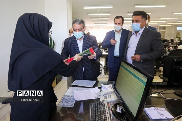 بازدید معاون وزیر آموزش و پرورش در آستانه عید غدیرخم و روز خبرنگار از خبرگزاری پانا