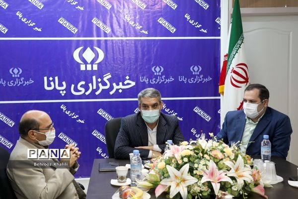 بازدید معاون وزیر آموزش و پرورش در آستانه عید غدیرخم و روز خبرنگار از خبرگزاری پانا