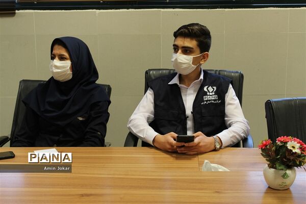 تجلیل مدیرکل آموزش و پرورش استان فارس و رئیس سازمان دانش‌آموزی استان از خبرنگاران پانا