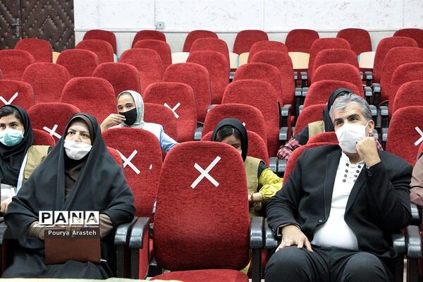 مراسم تجلیل ازخبرنگاران پانا استان خراسان جنوبی با رعایت پروتکل‌های بهداشتی