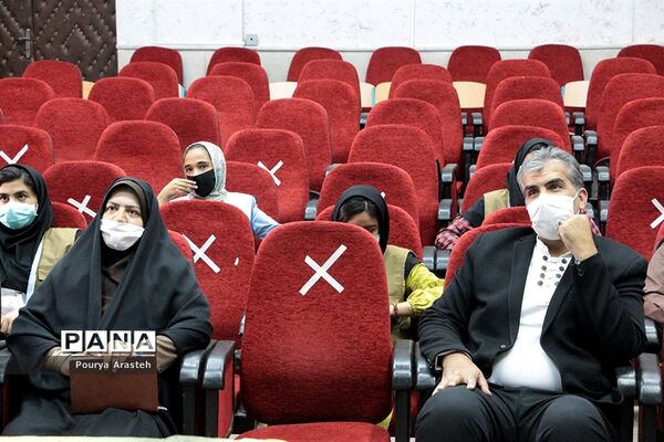 مراسم تجلیل ازخبرنگاران پانا استان خراسان جنوبی با رعایت پروتکل‌های بهداشتی
