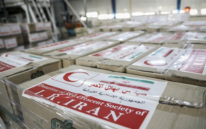 نخستین محموله غذایی و بهداشتی جمعیت هلال‌احمر ایران به بیروت رسید