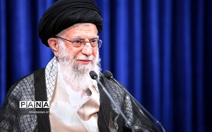 رهبر انقلاب: صدهزار کشته هیروشیما، نشانه طبیعت ارتش استکباری آمریکا است