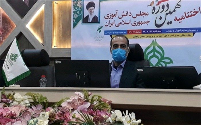 مجلس  دانش آموزی عصاره ی مردم سالاری و مشارکت‌جویی و تربیت درست است