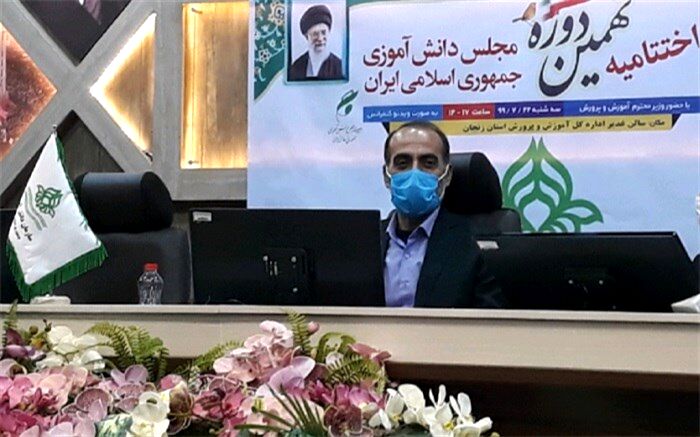 مجلس  دانش آموزی عصاره ی مردم سالاری و مشارکت‌جویی و تربیت درست است