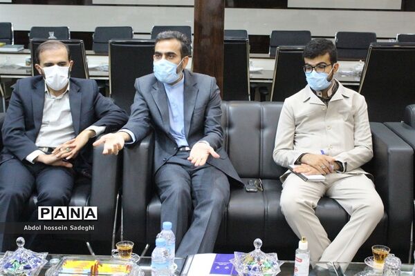 نشست قائم مقام دبیرکل اتحادیه انجمن‌های اسلامی دانش‌آموزان کشور با مدیرکل آموزش و پرورش استان بوشهر