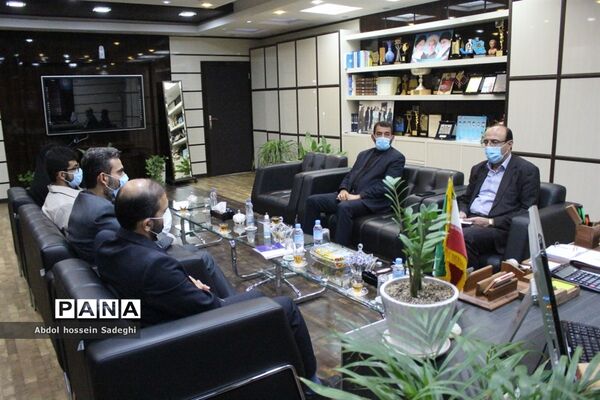 نشست قائم مقام دبیرکل اتحادیه انجمن‌های اسلامی دانش‌آموزان کشور با مدیرکل آموزش و پرورش استان بوشهر