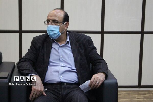 نشست قائم مقام دبیرکل اتحادیه انجمن‌های اسلامی دانش‌آموزان کشور با مدیرکل آموزش و پرورش استان بوشهر