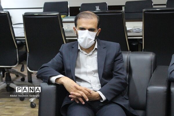 نشست قائم مقام دبیرکل اتحادیه انجمن‌های اسلامی دانش‌آموزان کشور با مدیرکل آموزش و پرورش استان بوشهر