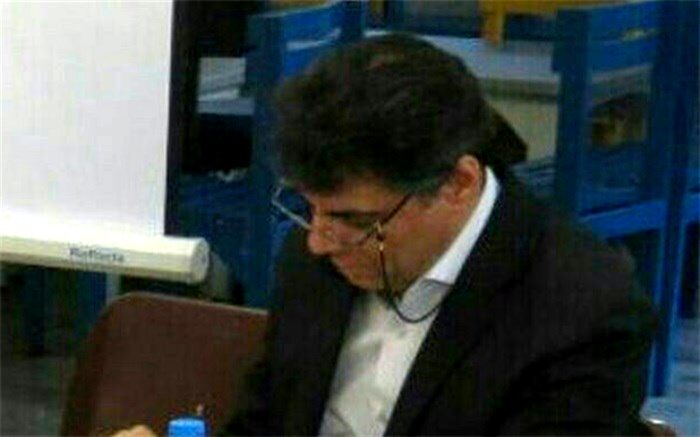 آموزگاران در دوره ابتدایی با انرژی که از دانش‌آموزان کسب می‌کنند کلاس را هدایت می‌کنند