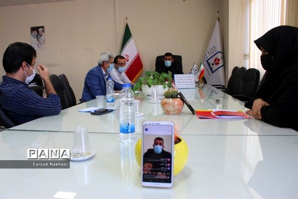 نشست معاونان پرورشی و تربیت بدنی، کارشناسان و مدیران کانون های فرهنگی تربیتی شهرستان ها و مناطق استان بوشهر