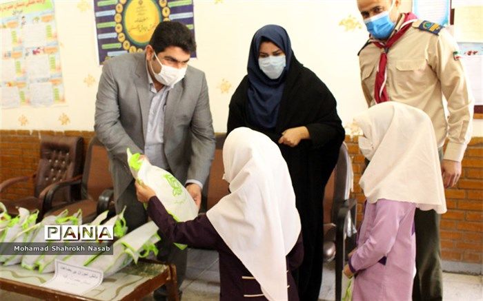 بازدید ریس سازمان دانش آموزی خوزستان از مدارس سوسنگرد