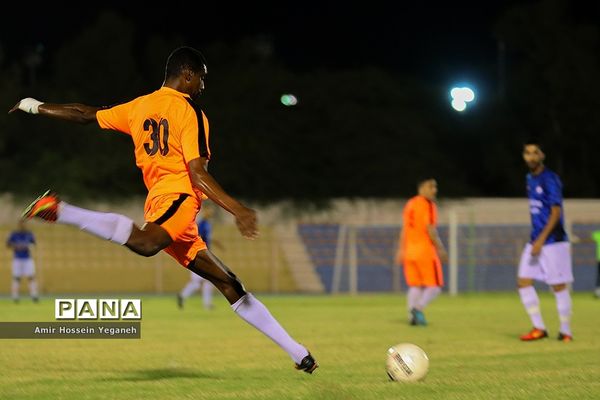 دیدار دوستانه گل گهر سیرجان و متنخب کیش