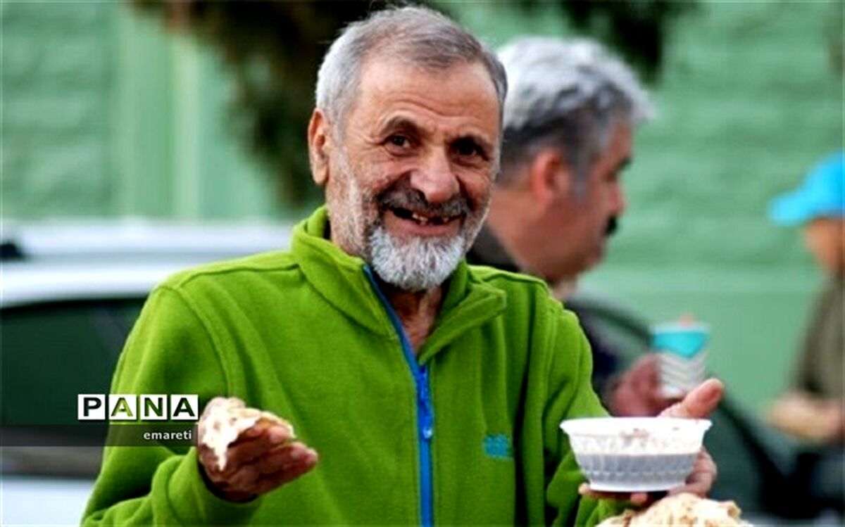 جمع آوری 50 کیلو زباله از مسیر قله کرکس