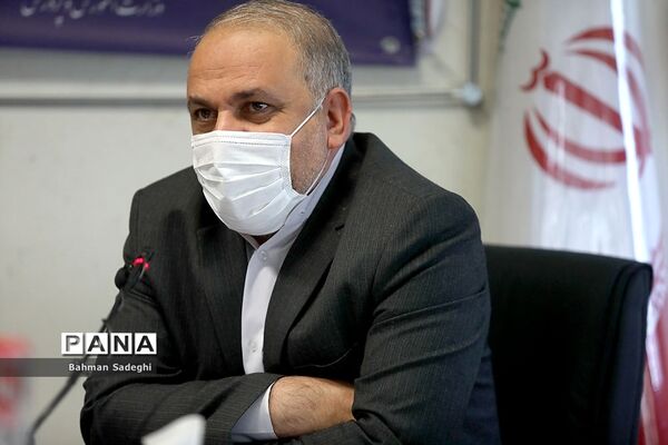 نشست آموزشی، توجیهی برنامه ملی کانون یاریگران زندگی در مدارس کشور