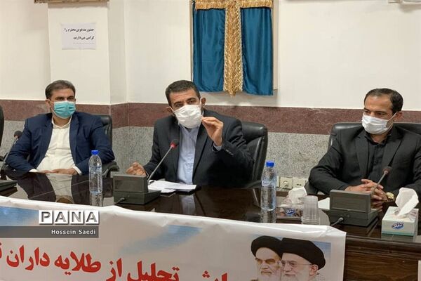 همایش تجلیل از طلایه‌داران تربیت منطقه بردخون