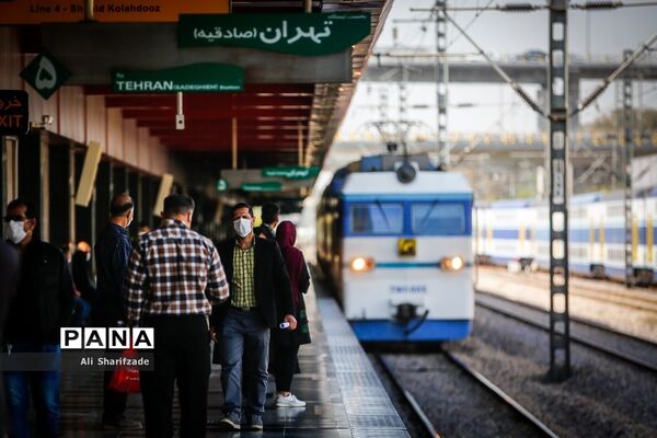 بازدید رئیس سازمان مدیریت و برنامه ریزی استان تهران از متروی تهران و حومه