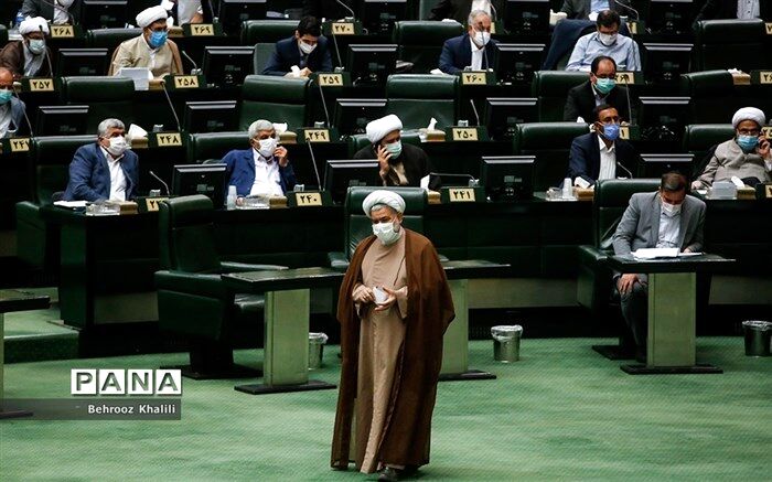بیانیه نمایندگان مجلس در محکومیت اظهارات رئیس‌جمهوری فرانسه