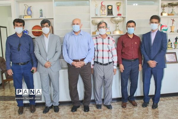 تجلیل از پیشکسوتان ورزش دانش آموزی استان بوشهر