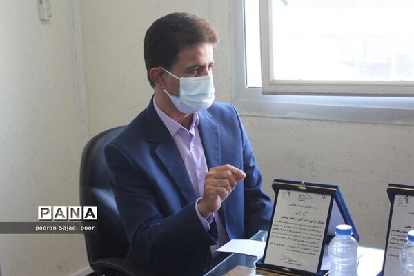 تجلیل از پیشکسوتان ورزش دانش آموزی استان بوشهر