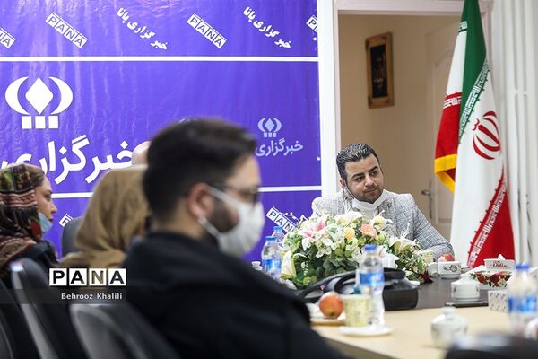 نشست نقد و بررسی فیلم  کادون