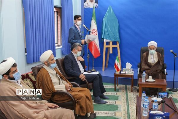 آیین تجلیل از نخبگان قرآنی دانش‌آموزی