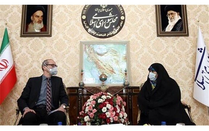 رئیس فراکسیون زنان مجلس: تحریم‌های ظالمانه آمریکا با شکست مواجه می‌شود