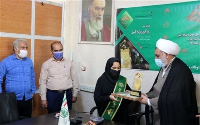 دانش آموز دشتیاتی برنده جایزه نوبل ایرانی شد