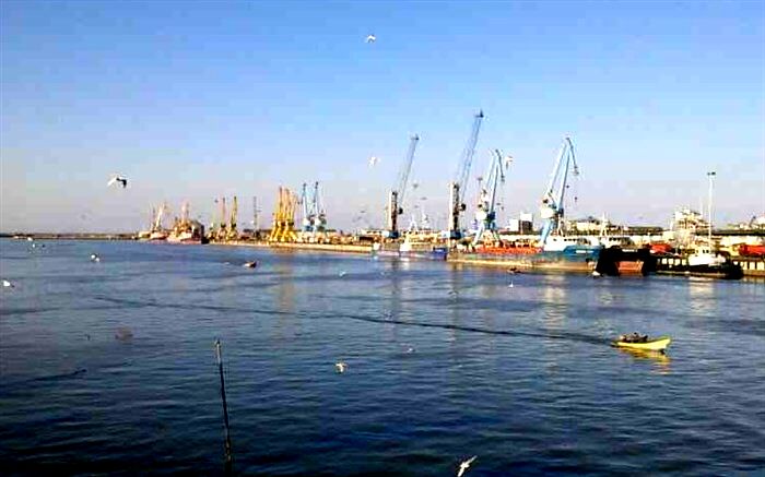 اجرای طرح بزرگ ترمینال کانتینری در بندرانزلی