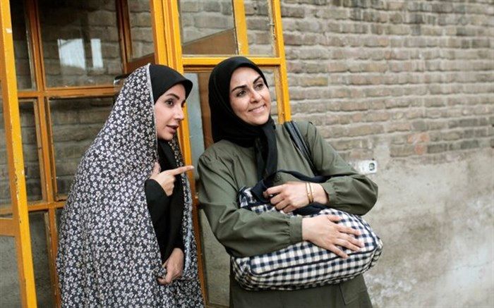 «بیگانه‌ای با من است» بعد از «از سرنوشت» می‌آید