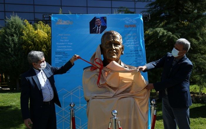 تجلیل از مقام علم و عالم در روزهای کرونایی