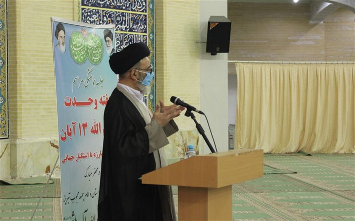 ملت ایران به عنوان نماد استکبار ستیزی همواره در خط مقدم جنگ اسلام با استکبار حضور دارند