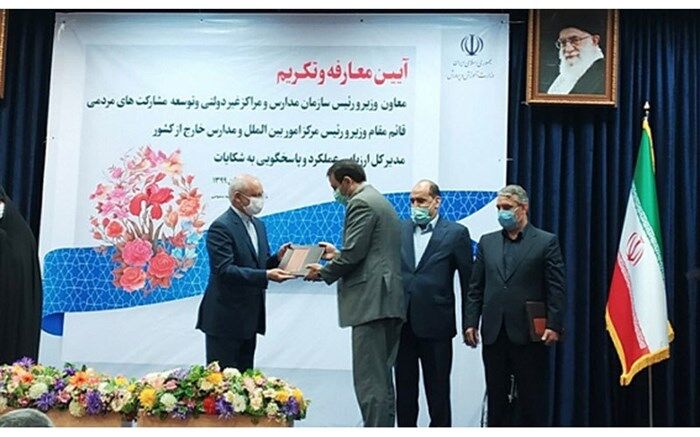 وزیر آموزش‌وپرورش: معلمی شغل رفیعی است و باید قدردان آنها باشیم