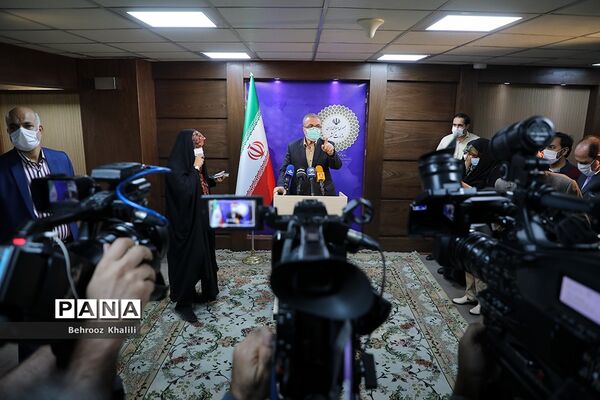 جلسه قرارگاه عملیاتی ستاد ملی مبارزه با کرونا