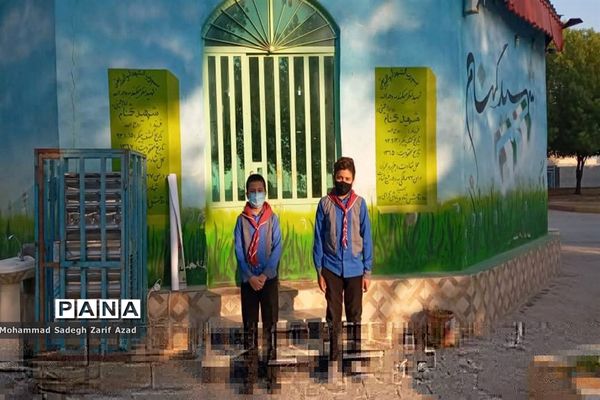 تجدید پیمان پیشتازان دبستان شهید منفرد کاکی با شهدای گمنام در مراسم امروز ۱۳ آبان با حضور مسئولین شهر